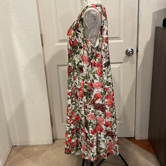 Very Beautiful Women's Floral 2 Piece Dress - Picture 6 of 10